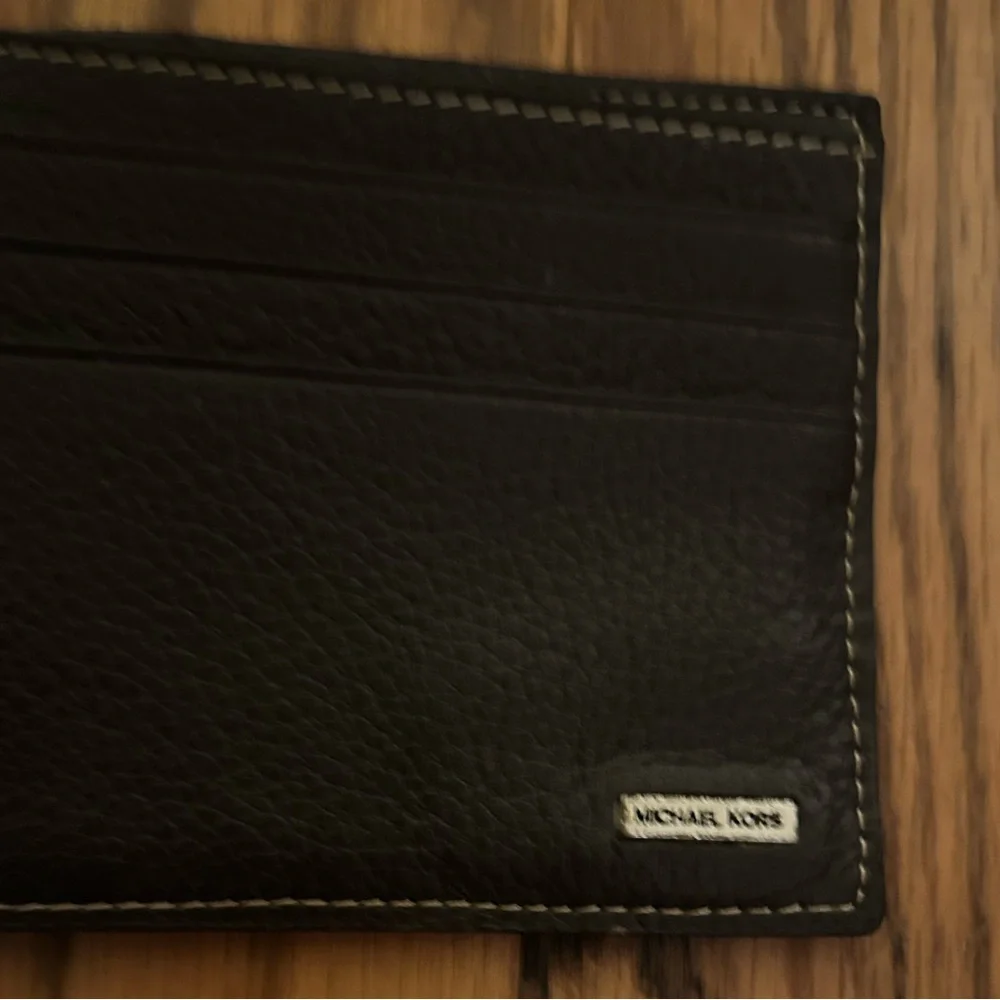 Michael Kors Dark Brown/Black Minimalist Classic Wallet